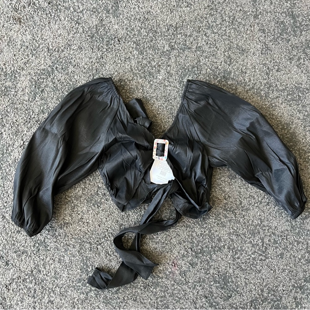 Revolve hosbjerg elora tie back buckle crop top party - Picture 7 of 15